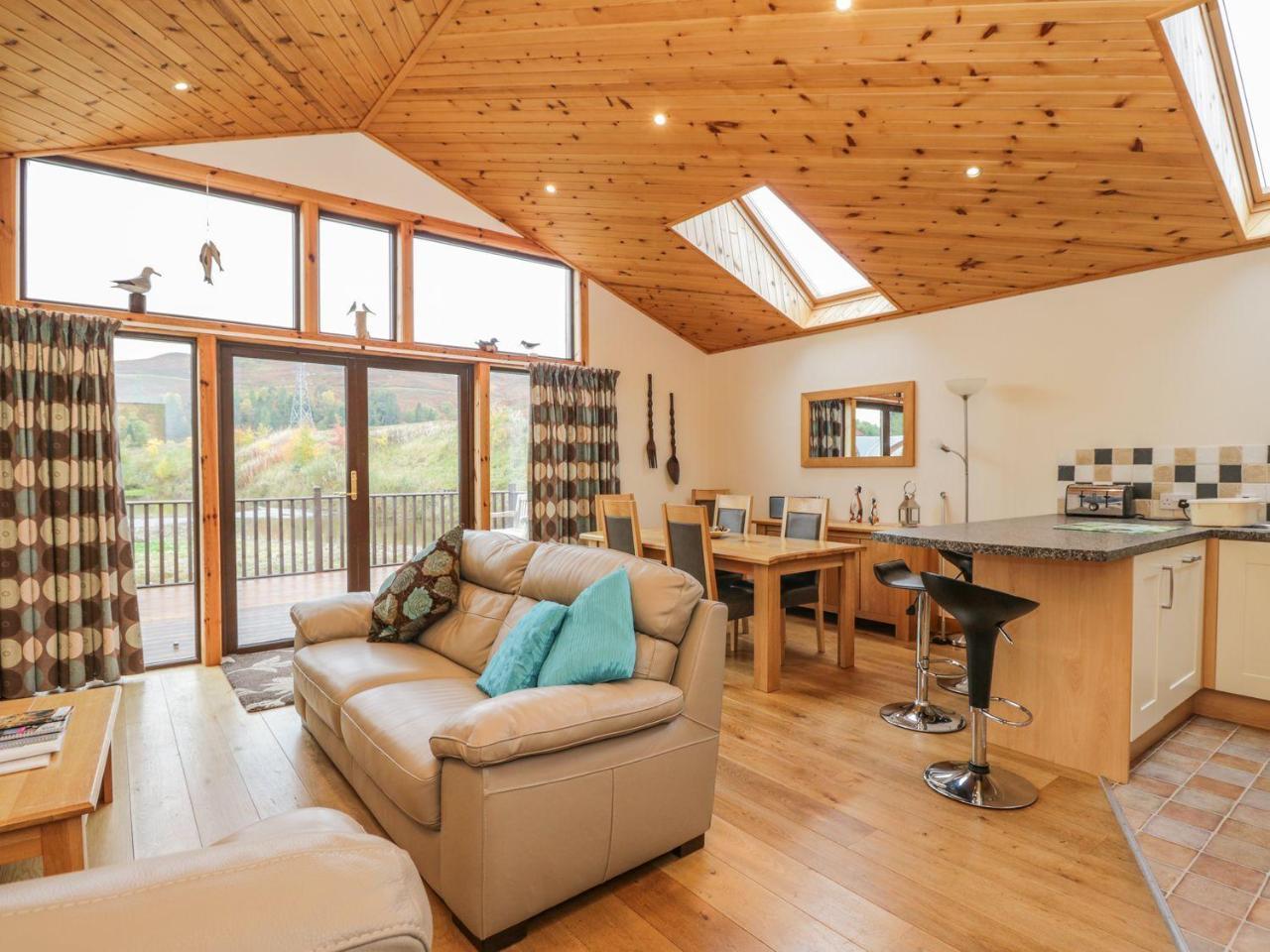 Burnside Lodge Lodge 1, Glengoulandie Aberfeldy Buitenkant foto
